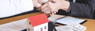 A person chatting with an agent about their credit score and trying to buy a home.